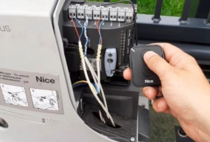 NİCE ROBUS 600 BAH&Ccedil;E KAPISI MOTORU